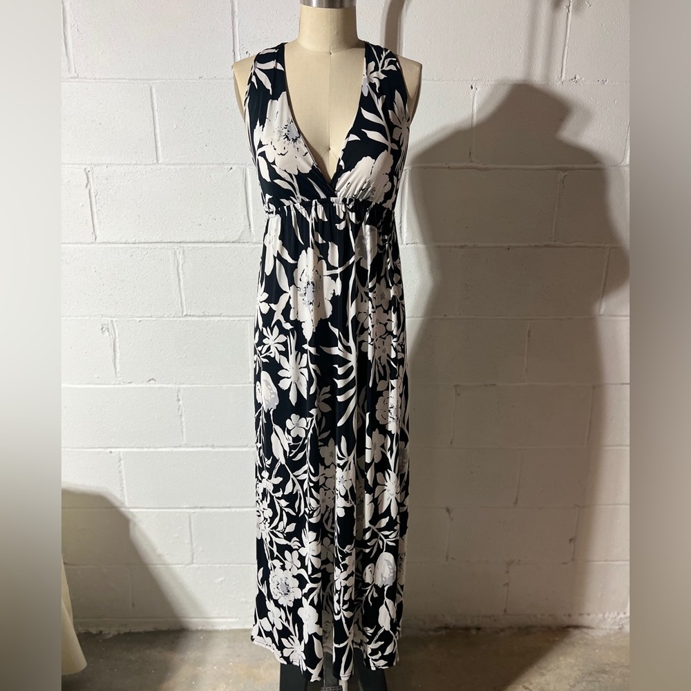 Mon Amie Black and White Floral Maxi Halter dress